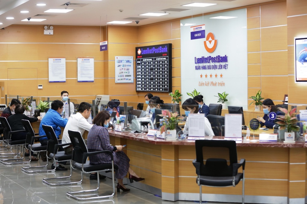 LienVietPostBank dành 120 tỷ đồng tri ân khách hàng dịp kỷ niệm 15 năm thành lập - 2 LienVietPostBank dành 120 tỷ đồng tri ân khách hàng dịp kỷ niệm 15 năm thành lập - 2