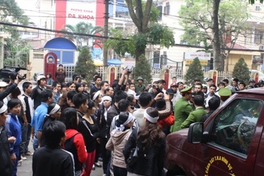 Những giây phút căng thẳng trong phiên xử Lê Văn Luyện 