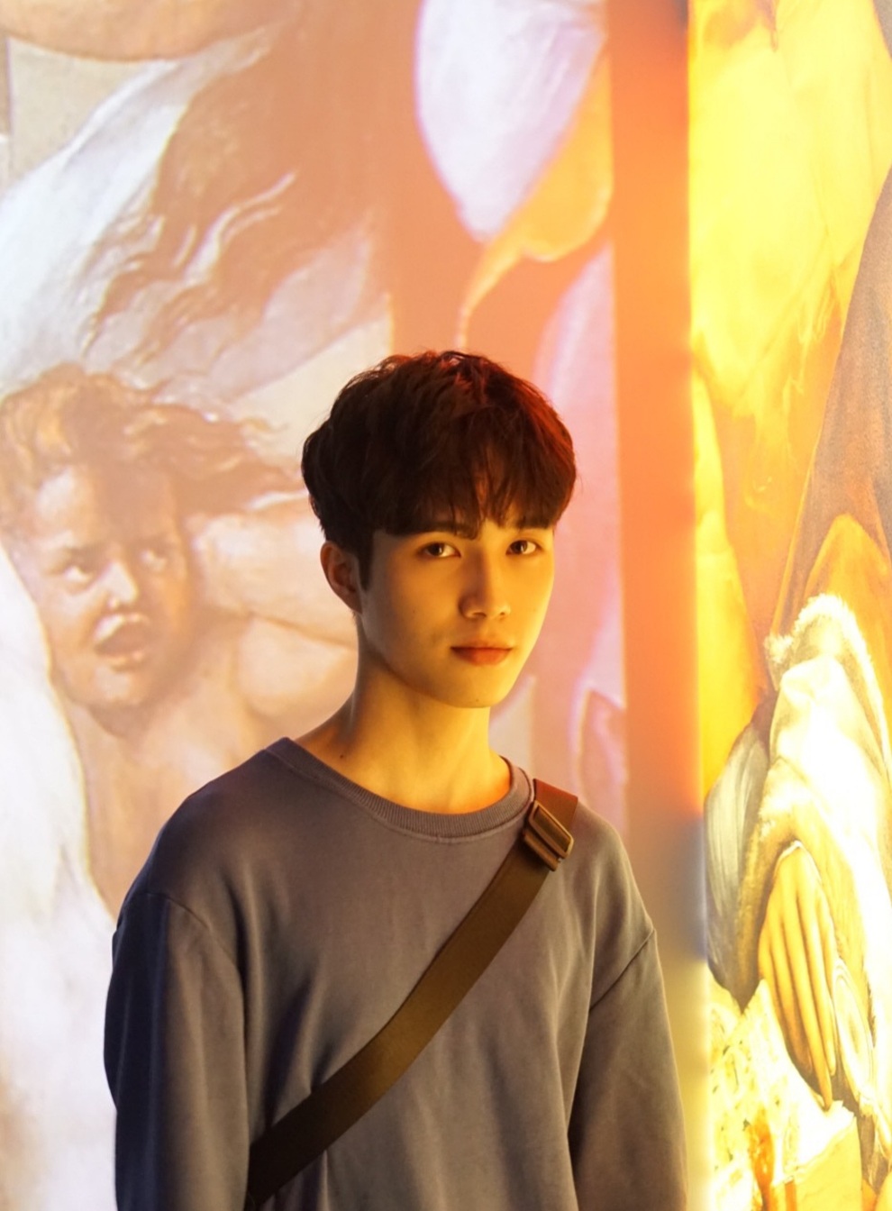 Chàng thơ ĐH Thương mại chụp ảnh ngẫu hứng vẫn hút hồn dân mạng - 4 Chàng thơ ĐH Thương mại chụp ảnh ngẫu hứng vẫn hút hồn dân mạng - 4