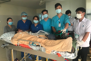 Cô gái bị cây đè nguy kịch được miễn toàn bộ viện phí
