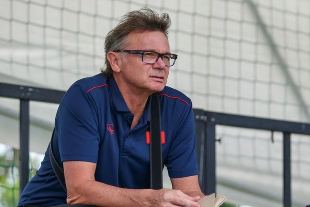 Những điều ít biết về phù thủy trắng Philippe Troussier - 1 Những điều ít biết về phù thủy trắng Philippe Troussier - 1