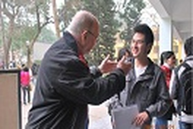 Cơ hội lấy bằng Cử nhân Kinh tế, chuyên ngành Tiền tệ-Ngân hàng-Tài chính của ĐHTH West of England (Anh) tại ĐH Kinh tế Quốc dân