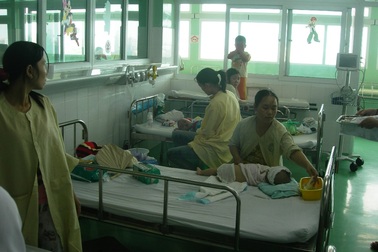 4 cơ sở y tế tổ chức khám chữa bệnh bảo hiểm y tế vào ngày nghỉ