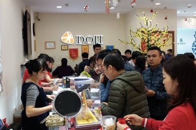 Ngày Vía Thần Tài: Giá vàng bán ra tăng vọt, nhà vàng "dìm" sâu giá mua vào