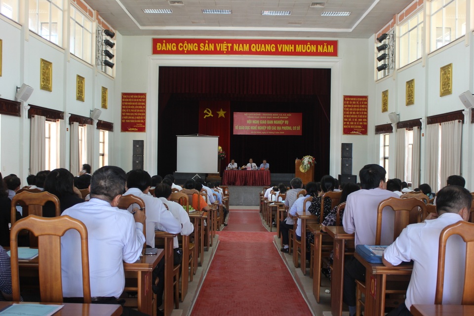 Covid-19 khiến đào tạo cho lao động nông thôn gặp khó - 1 Covid-19 khiến đào tạo cho lao động nông thôn gặp khó - 1