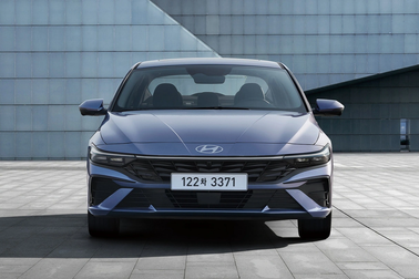 Hyundai Elantra 2024 có nhiều trang bị sẽ "ghi điểm" với khách Việt