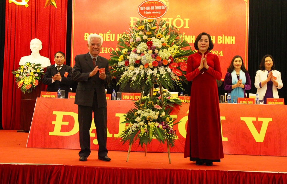 Hội Khuyến học Ninh Bình phát huy truyền thống, vươn lên trong thời đại công nghệ 4.0 - 3 Hội Khuyến học Ninh Bình phát huy truyền thống, vươn lên trong thời đại công nghệ 4.0 - 3