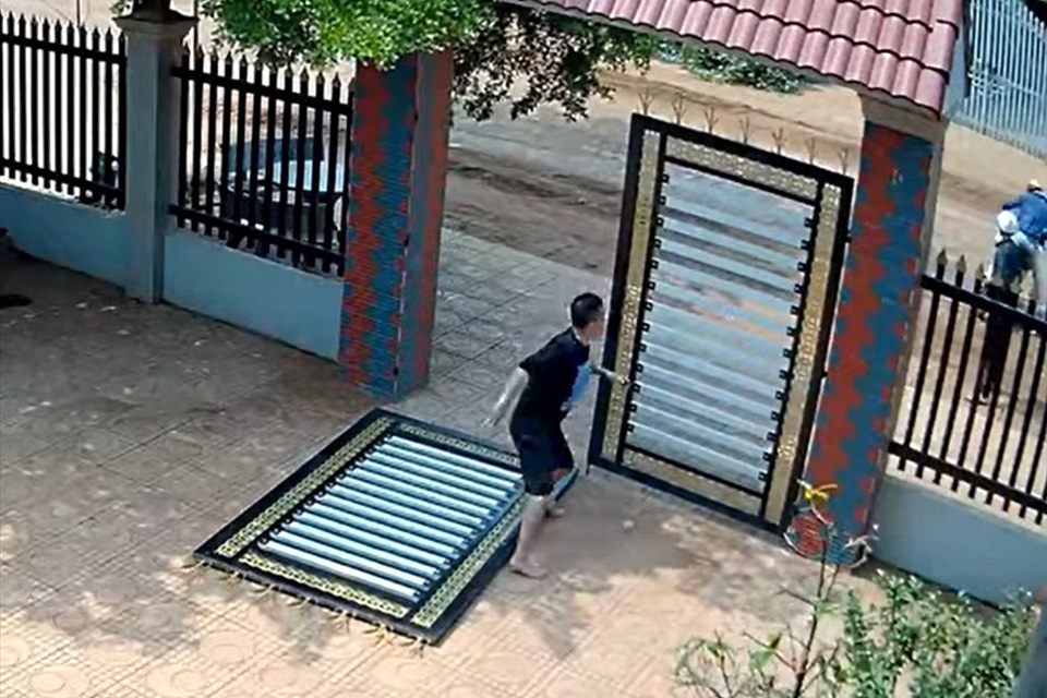 Bà bầu kể chuyện cầm dao 