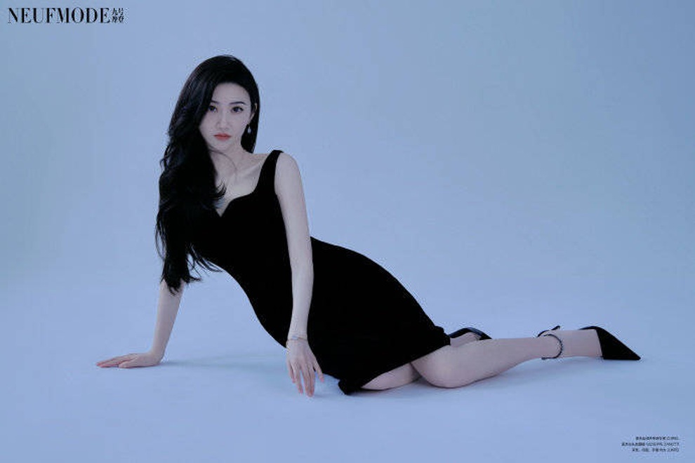 Đệ nhất mỹ nhân Bắc Kinh Cảnh Điềm thu hút mọi ánh nhìn - 7