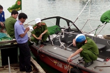 Trung úy Biên phòng bị tàu cá tông tử vong