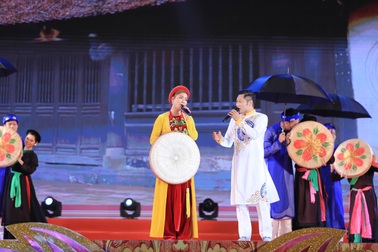 Hàng nghìn người tham dự khai mạc Festival Văn hóa truyền thống Việt 2019
