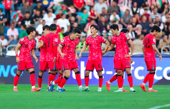 FIFA ព្រមានពីការហាមប្រាមកីឡាបាល់ទាត់កូរ៉េ - ២ FIFA cảnh báo có thể cấm vận bóng đá Hàn Quốc - 2