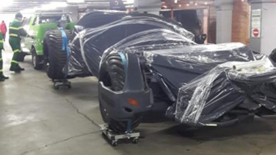 Xe người dơi Batmobile có hợp pháp để ra đường? - 5 Xe người dơi Batmobile có hợp pháp để ra đường? - 5