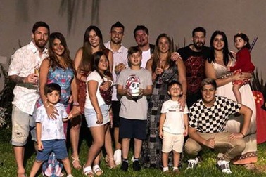 Siêu sao bóng đá thế giới chúc mừng năm mới 2018