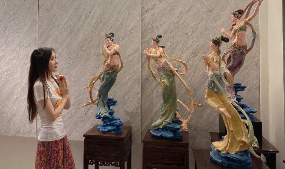 Cuộc sống lặng lẽ và khép kín của đệ nhất mỹ nhân xứ Đài - 9 Cuộc sống lặng lẽ và khép kín của đệ nhất mỹ nhân xứ Đài - 9