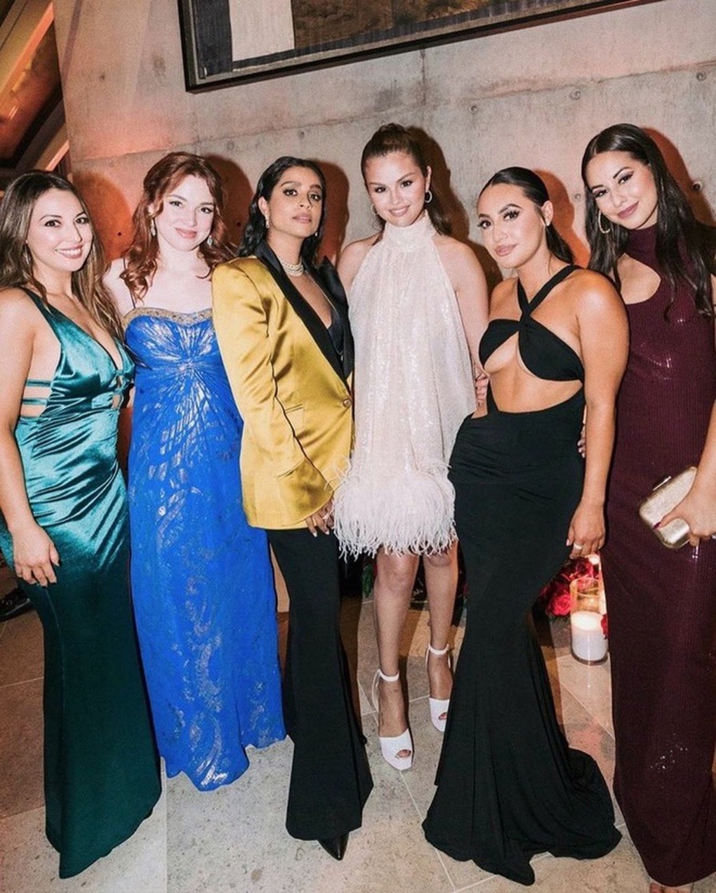 Tình bạn 15 năm của Selena Gomez và ân nhân hiến thận trước khi toang - 7 Tình bạn 15 năm của Selena Gomez và ân nhân hiến thận trước khi toang - 7