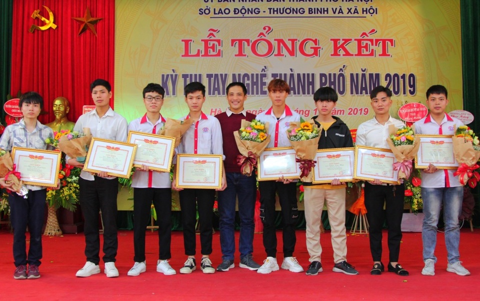 Ghi danh tầm quốc gia ở tuổi 16 của học sinh trường nghề chương trình 9+ - 1 Ghi danh tầm quốc gia ở tuổi 16 của học sinh trường nghề chương trình 9+ - 1