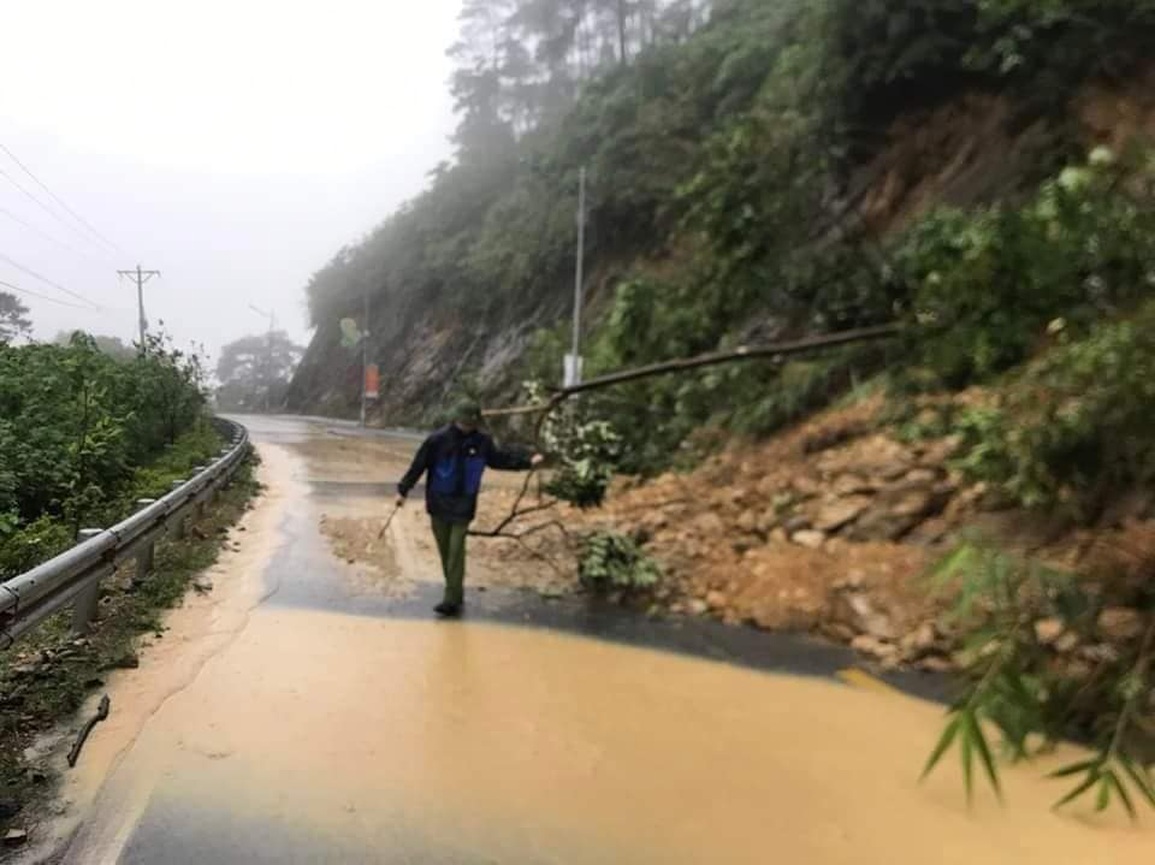 Chủ tịch Vĩnh Phúc lý giải vì sao TP Vĩnh Yên ngập sâu, đường phố tê liệt - 4 Chủ tịch Vĩnh Phúc lý giải vì sao TP Vĩnh Yên ngập sâu, đường phố tê liệt - 4