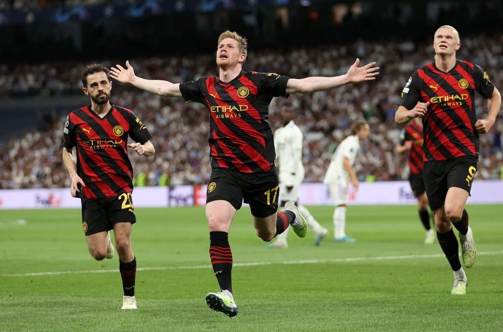 De Bruyne, Vinicius cùng lập siêu phẩm, Man City thoát thua Real Madrid - 3 De Bruyne, Vinicius cùng lập siêu phẩm, Man City thoát thua Real Madrid - 3