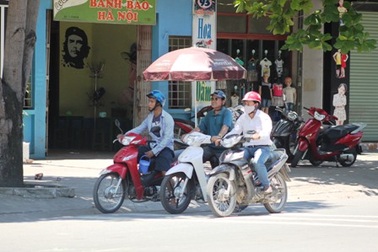 Miền Bắc tăng nhiệt, miền Trung nắng nóng