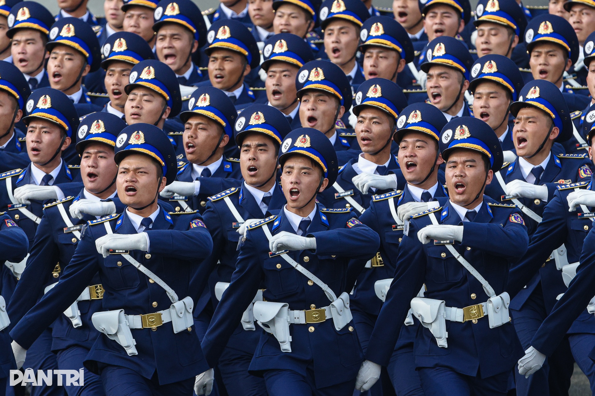 36 khối diễu binh lần đầu tham gia hợp luyện cho lễ 30/4 ở TPHCM - 11