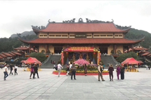 Hé lộ số tiền công đức, tài trợ của chùa Ba Vàng