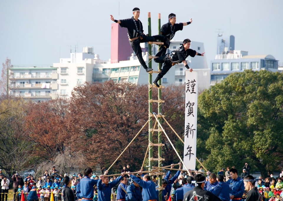 Lễ diễu hành tái hiện cuộc chiến với bà hỏa của lính cứu hỏa Tokyo - 1 Lễ diễu hành tái hiện cuộc chiến với bà hỏa của lính cứu hỏa Tokyo - 1