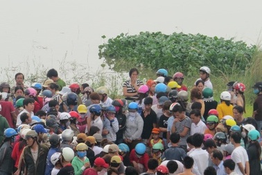 Bị người yêu chia tay, nữ sinh nhảy cầu tự vẫn