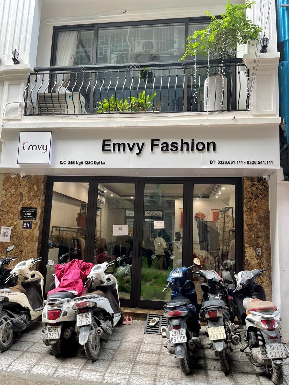 Emvy Fasshion - thời trang của sự tinh tế, sang trọng dành cho phái đẹp - 1 Emvy Fasshion - thời trang của sự tinh tế, sang trọng dành cho phái đẹp - 1