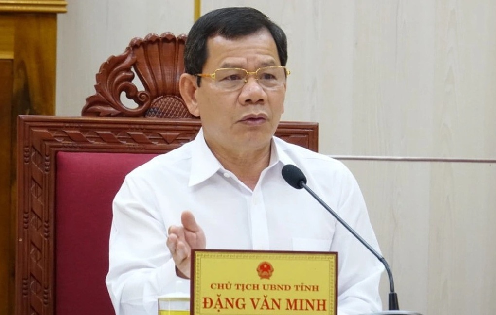 Cầm chục tỷ của Hậu Pháo, cựu chủ tịch tỉnh khai xây nhà cho người nghèo - 1 Cầm chục tỷ của Hậu Pháo, cựu chủ tịch tỉnh khai xây nhà cho người nghèo - 1