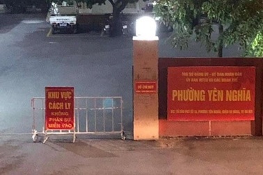 Hà Nội: Tạm phong tỏa UBND phường và 2 khu dân cư vì 8 ca nghi mắc