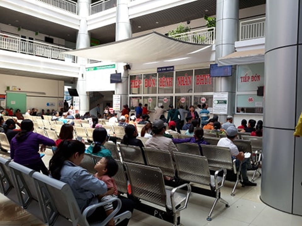 Vụ “chạy” chứng chỉ hành nghề chữa bệnh: Nể nang dẫn tới sai phạm? - 2 Vụ “chạy” chứng chỉ hành nghề chữa bệnh: Nể nang dẫn tới sai phạm? - 2