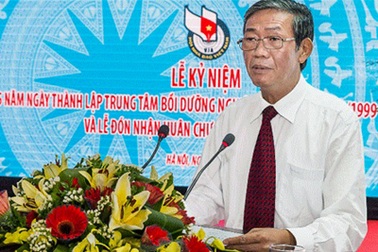 Trung tâm Bồi dưỡng nghiệp vụ báo chí nhận Huân chương Lao động Hạng Ba