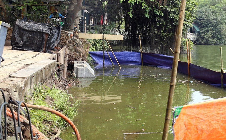 Hà Nội dùng bê tông khối đúc sẵn kè hồ Hoàn Kiếm - 1 Hà Nội dùng bê tông khối đúc sẵn kè hồ Hoàn Kiếm - 1