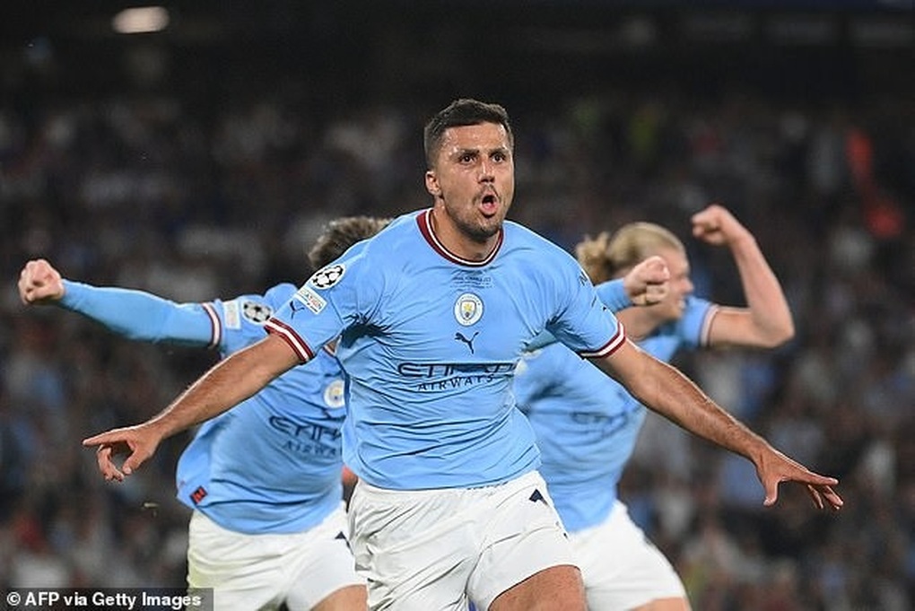 Thống kê đáng kinh ngạc của Man City sau mùa giải giành cú ăn 3 lịch sử - 4 Thống kê đáng kinh ngạc của Man City sau mùa giải giành cú ăn 3 lịch sử - 4