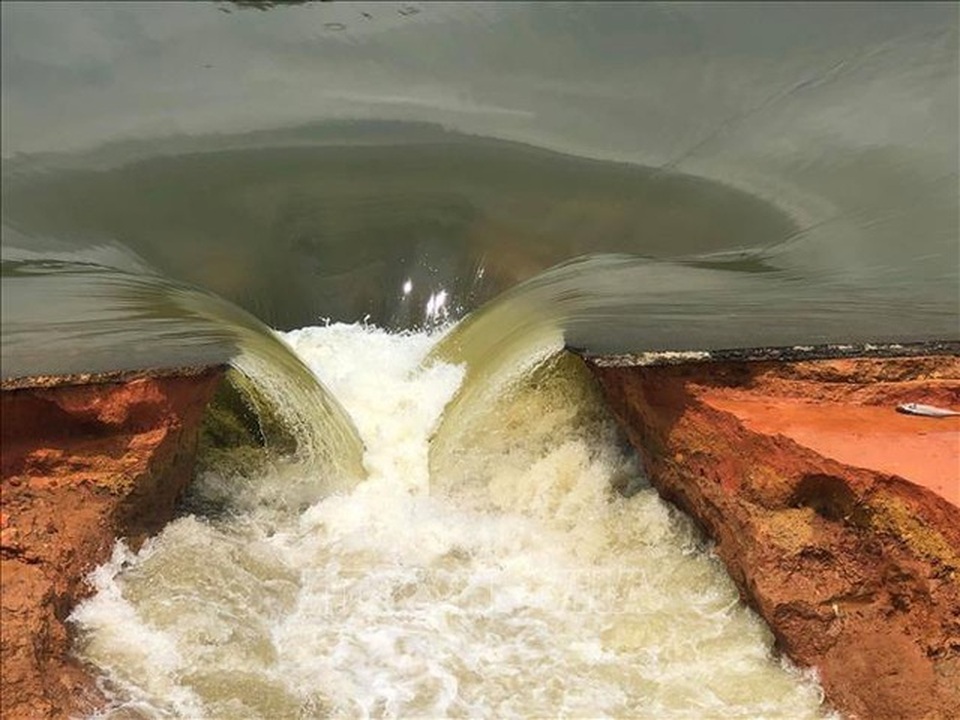 1.200 hồ chứa thủy lợi hư hỏng, chưa có kinh phí sửa chữa - 1 1.200 hồ chứa thủy lợi hư hỏng, chưa có kinh phí sửa chữa - 1