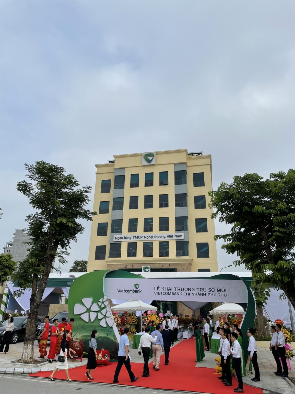 Vietcombank Phú Thọ khánh thành trụ sở hoạt động mới - 2 Vietcombank Phú Thọ khánh thành trụ sở hoạt động mới - 2