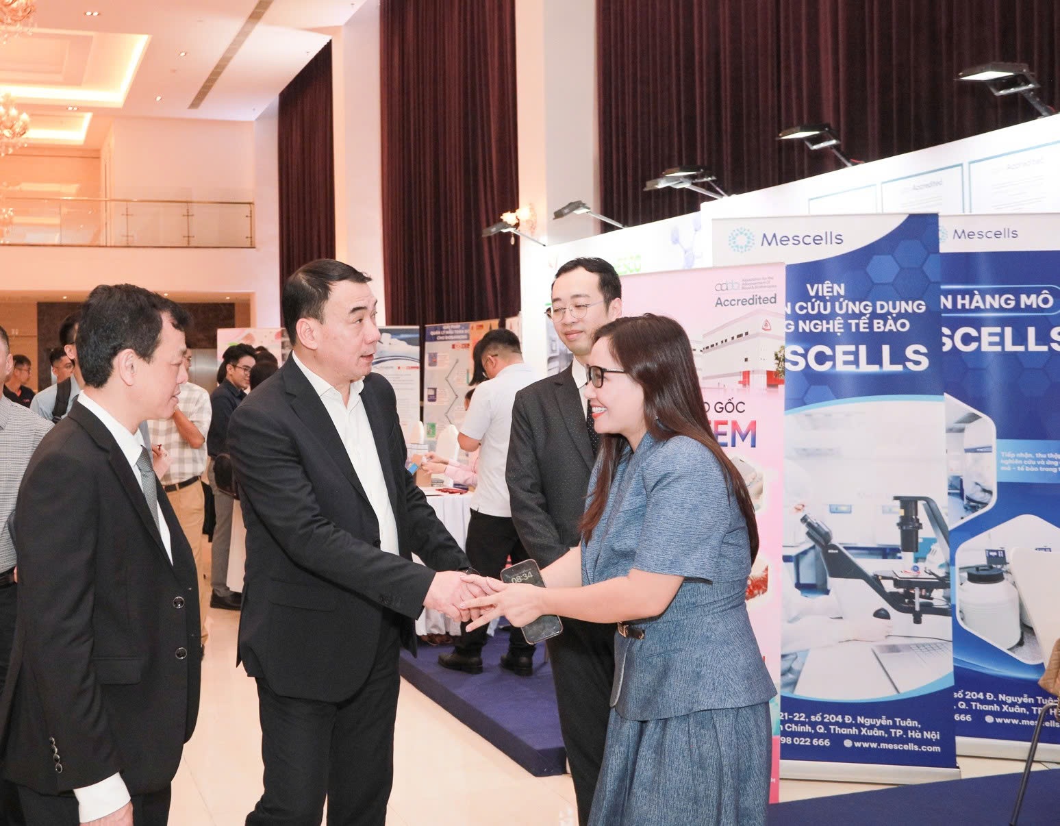 Mescells streber etter å bidra til kvalitetsstyring av forskning og anvendelse av celleterapi - 3 Mescells nỗ lực đóng góp cho công tác quản lý chất lượng nghiên cứu ứng dụng trị liệu tế bào - 3