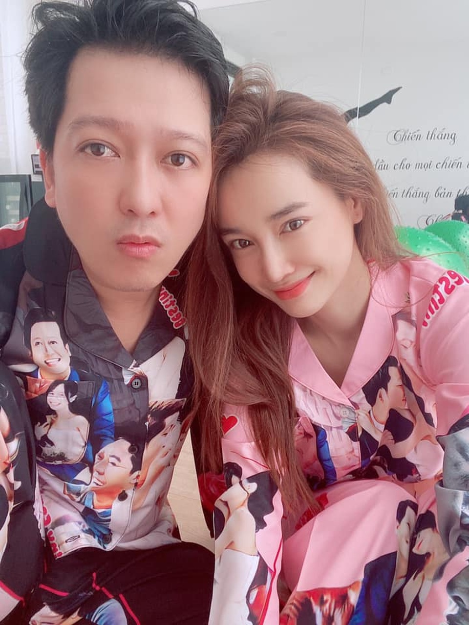 Nhã Phương thường xuyên “tỏ tình” mùi mẫn với ông xã Trường Giang - 10 Nhã Phương thường xuyên “tỏ tình” mùi mẫn với ông xã Trường Giang - 10