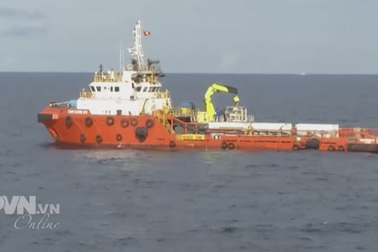 Tìm thấy thêm 2 thi thể, trục vớt một phần thân máy bay CASA-212