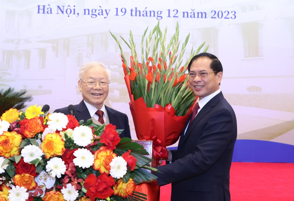 Những con số ấn tượng của ngành ngoại giao năm 2023 - 10 Những con số ấn tượng của ngành ngoại giao năm 2023 - 10