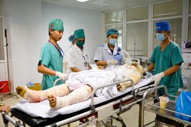 Người mẹ lao vào đám cháy cứu con đã mãi mãi ra đi