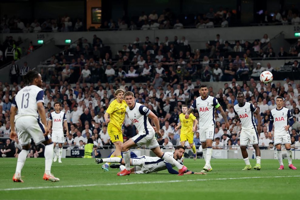 Tottenham sáng cửa gặp Man Utd ở chung kết Europa League - 3 Tottenham sáng cửa gặp Man Utd ở chung kết Europa League - 3