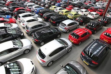 Ế ẩm hiếm có: Ô tô tồn kho hàng vạn chiếc, nhà máy dừng sản xuất