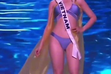 Kỳ Duyên trình diễn áo tắm tại bán kết Hoa hậu Hoàn vũ 2024