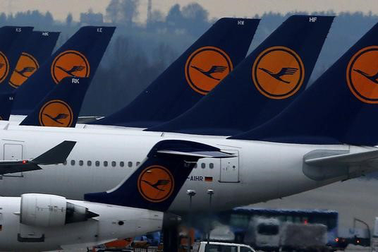 Nhiều hãng hàng không ngừng bay đến và đi từ Trung Quốc