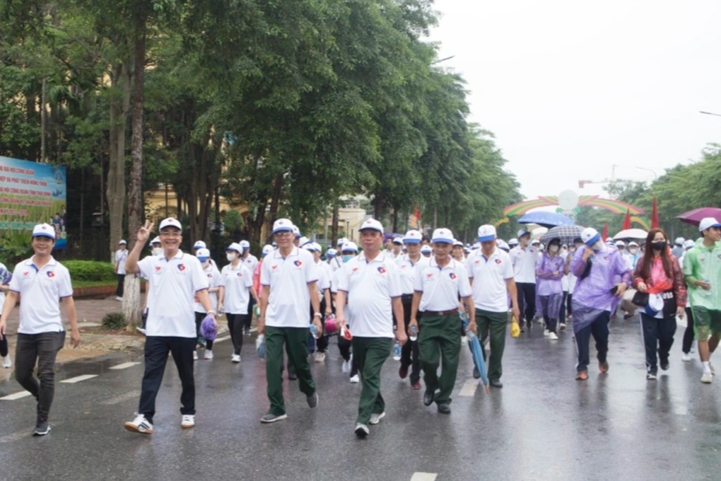 Chuyên gia tim mạch khuyến cáo đi bộ 10.000 bước mỗi ngày - 2 Chuyên gia tim mạch khuyến cáo đi bộ 10.000 bước mỗi ngày - 2