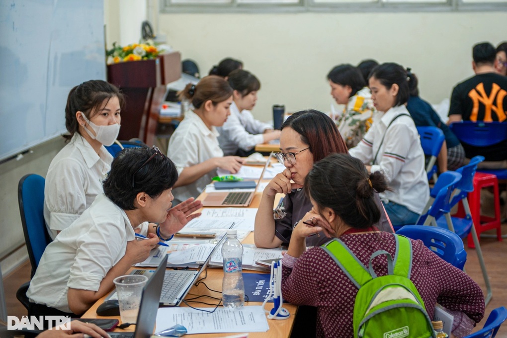 Đề xuất cho trường đại học mở hệ THPT để thêm chỗ học cho học sinh Hà Nội - 2 Đề xuất cho trường đại học mở hệ THPT để thêm chỗ học cho học sinh Hà Nội - 2