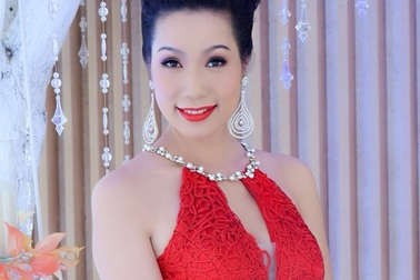 Á hậu Trịnh Kim Chi: “Tôi có một hậu phương vững chắc”