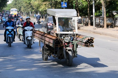 Xét xử nhóm người tự xưng thương binh, dùng xe ba bánh chắn cổng bệnh viện